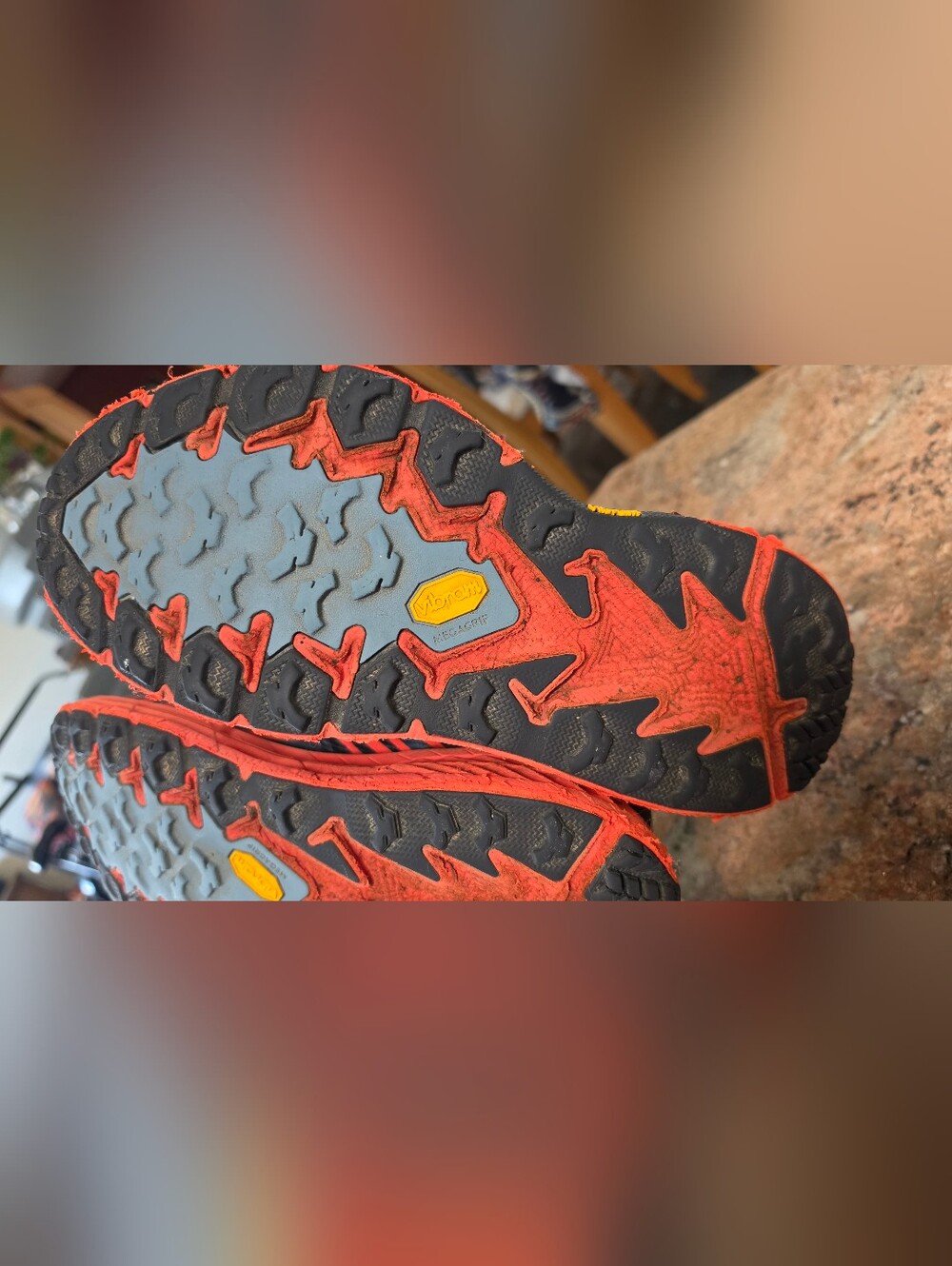 Hoka One One Speedgoat 4 trail running shoes Men's Size 10.5 - Picture 14 of 16